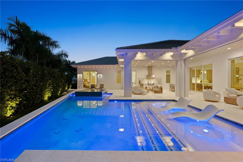 PARK SHORE - Residential