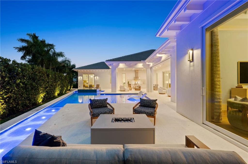 PARK SHORE - Residential