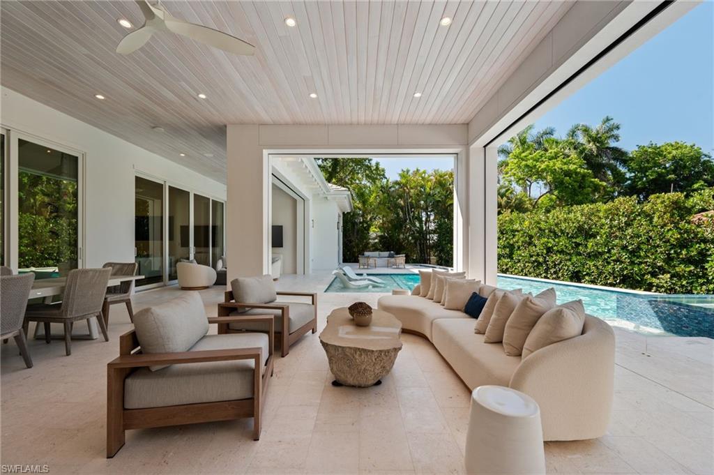PARK SHORE - Residential