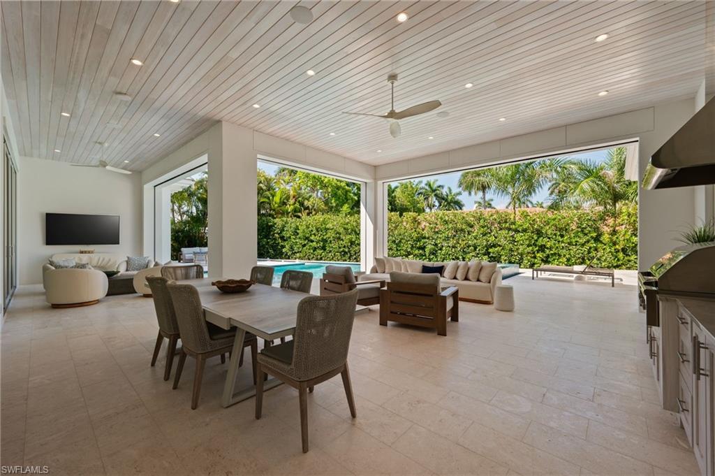 PARK SHORE - Residential