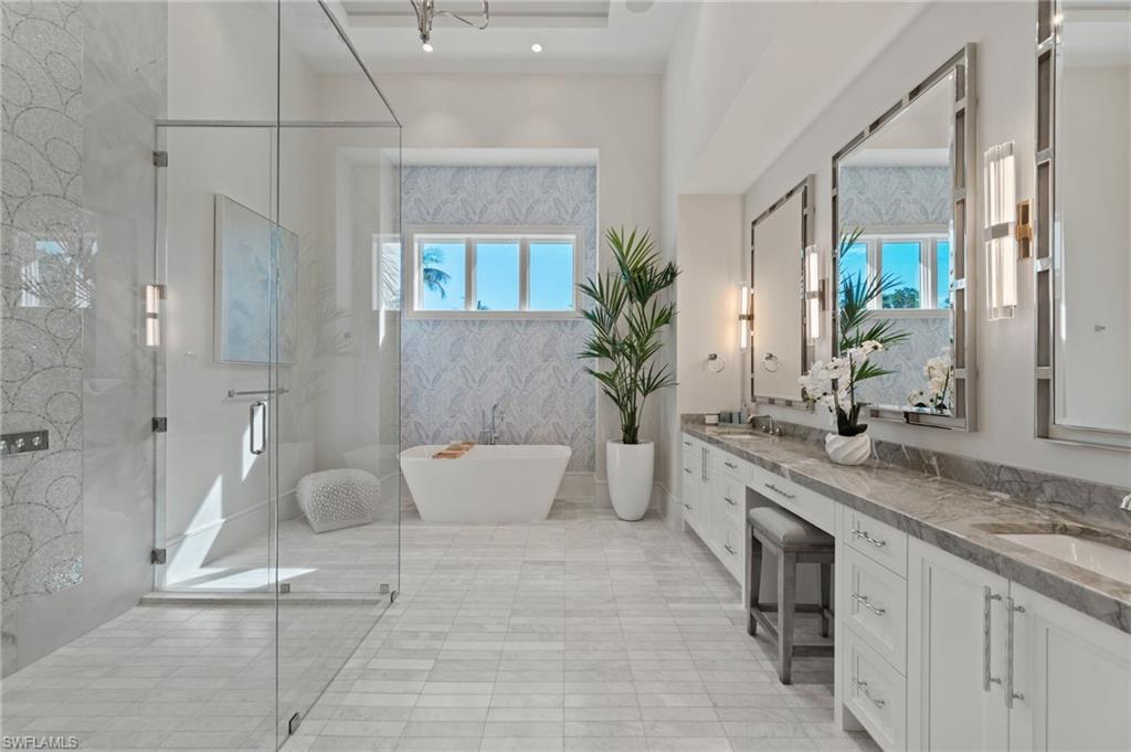 PARK SHORE - Residential