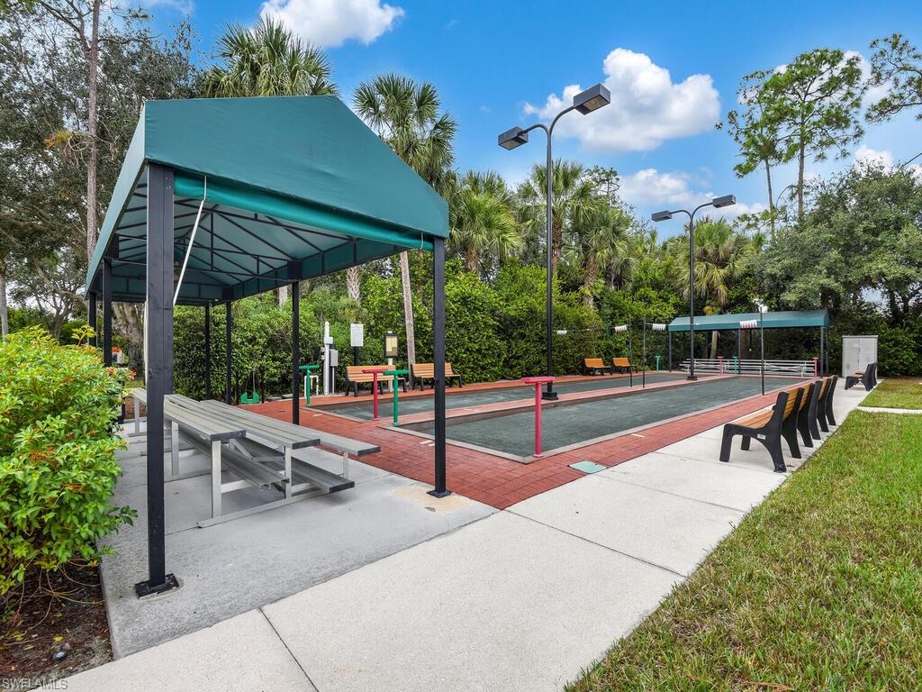 EDGEWATER AT CARLTON LAKES - Residential