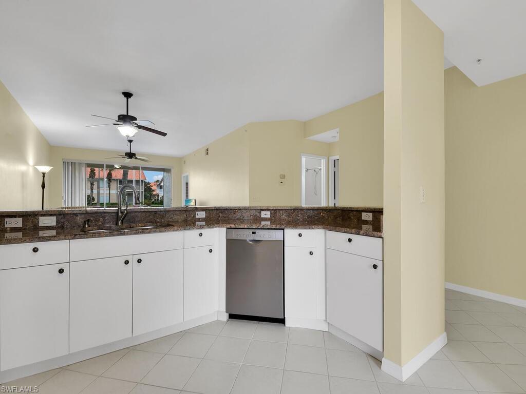 EDGEWATER AT CARLTON LAKES - Residential