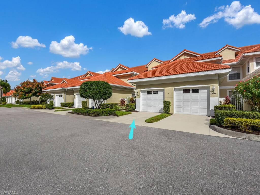EDGEWATER AT CARLTON LAKES - Residential