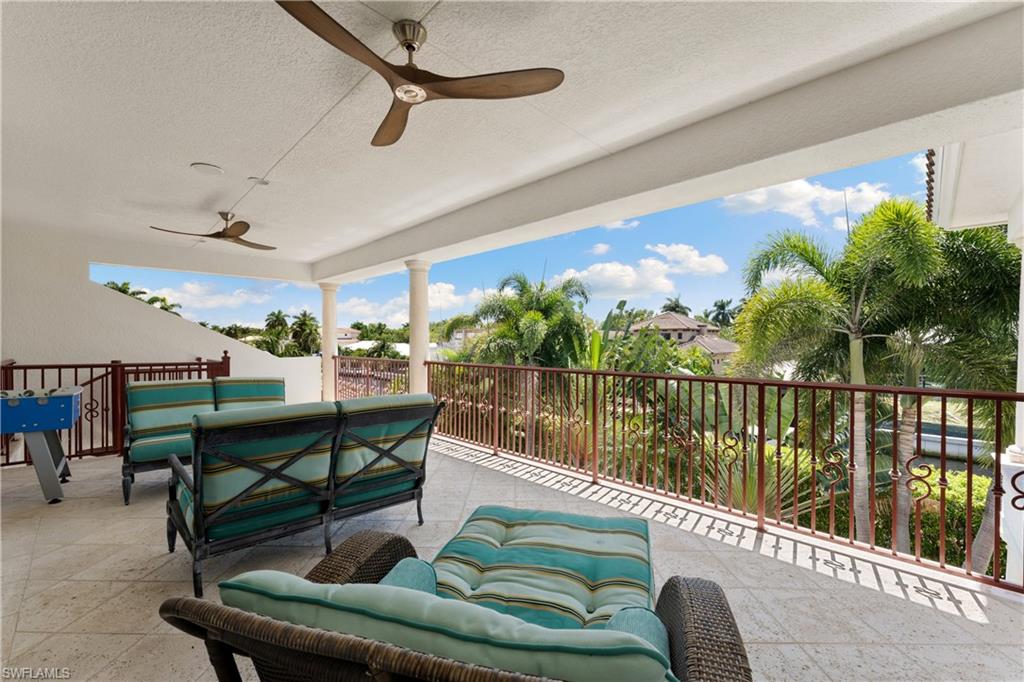 AQUALANE SHORES - Residential