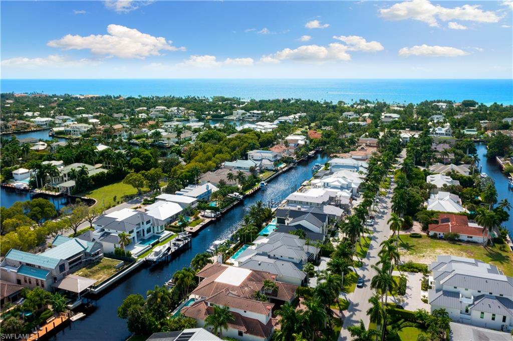 AQUALANE SHORES - Residential
