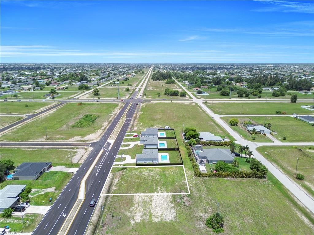 CAPE CORAL - Land