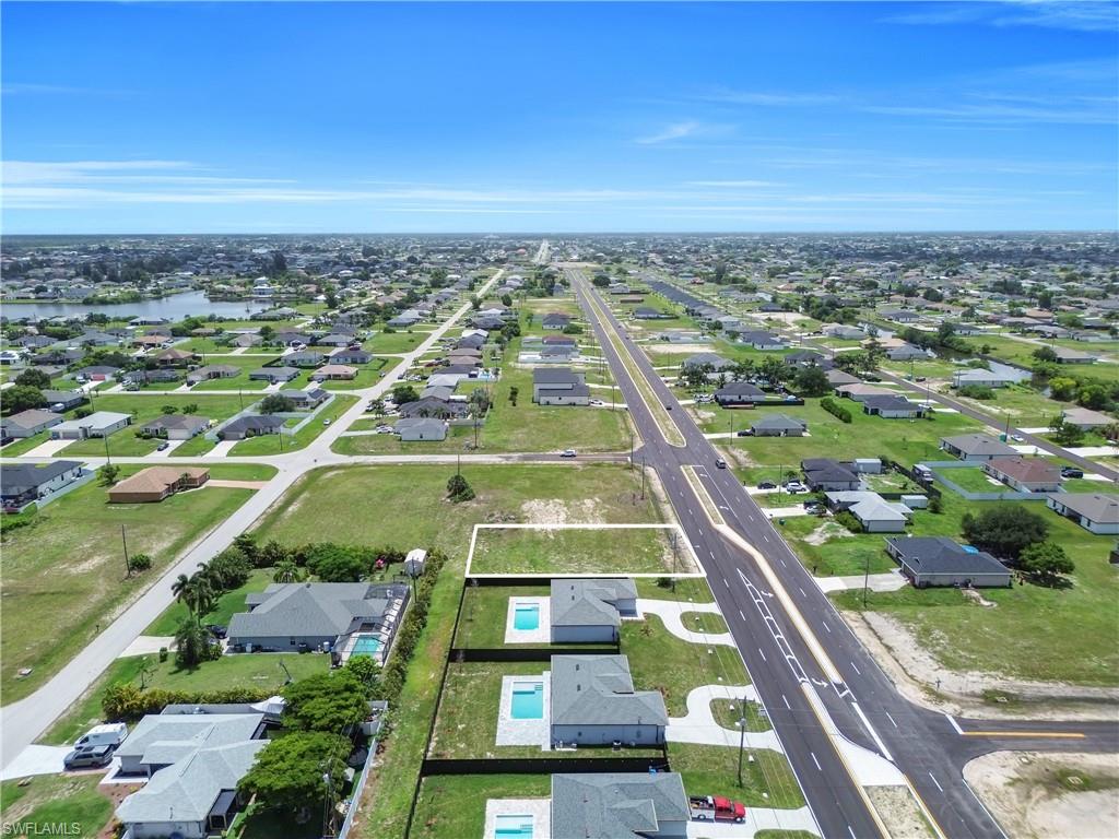 CAPE CORAL - Land