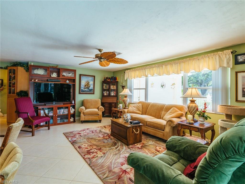 PINELAKE SUBDIVISION - Residential