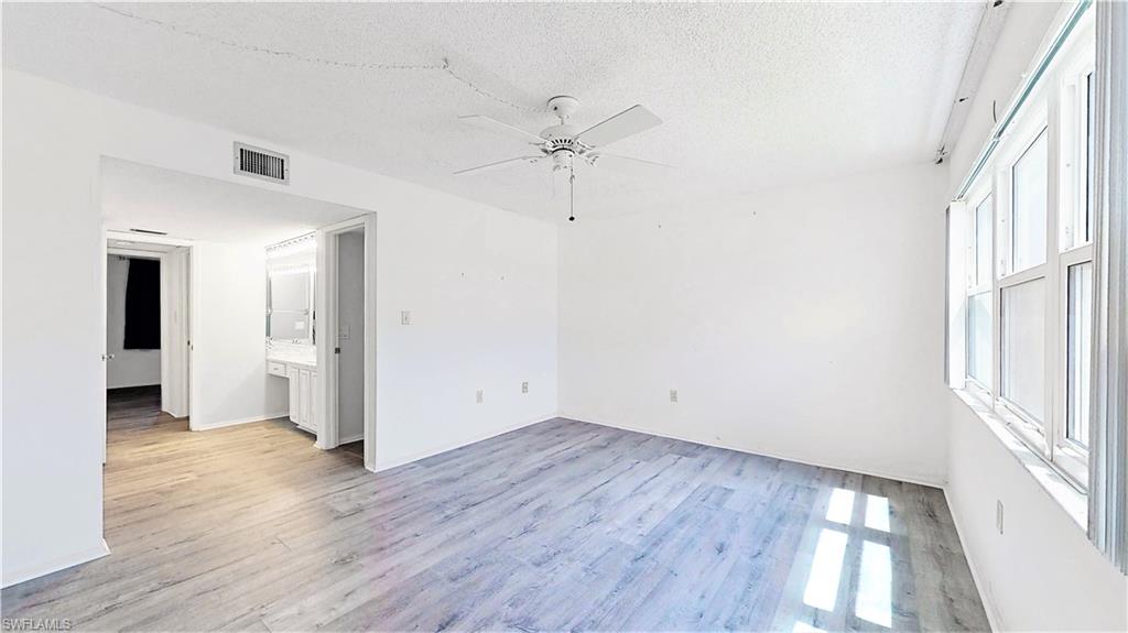 SEVEN LAKES - Residential