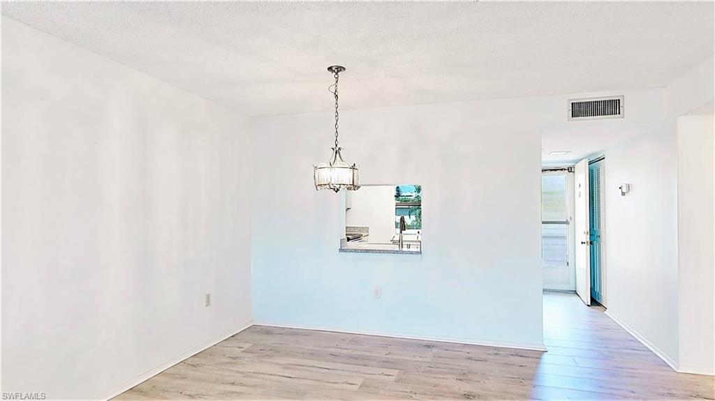 SEVEN LAKES - Residential