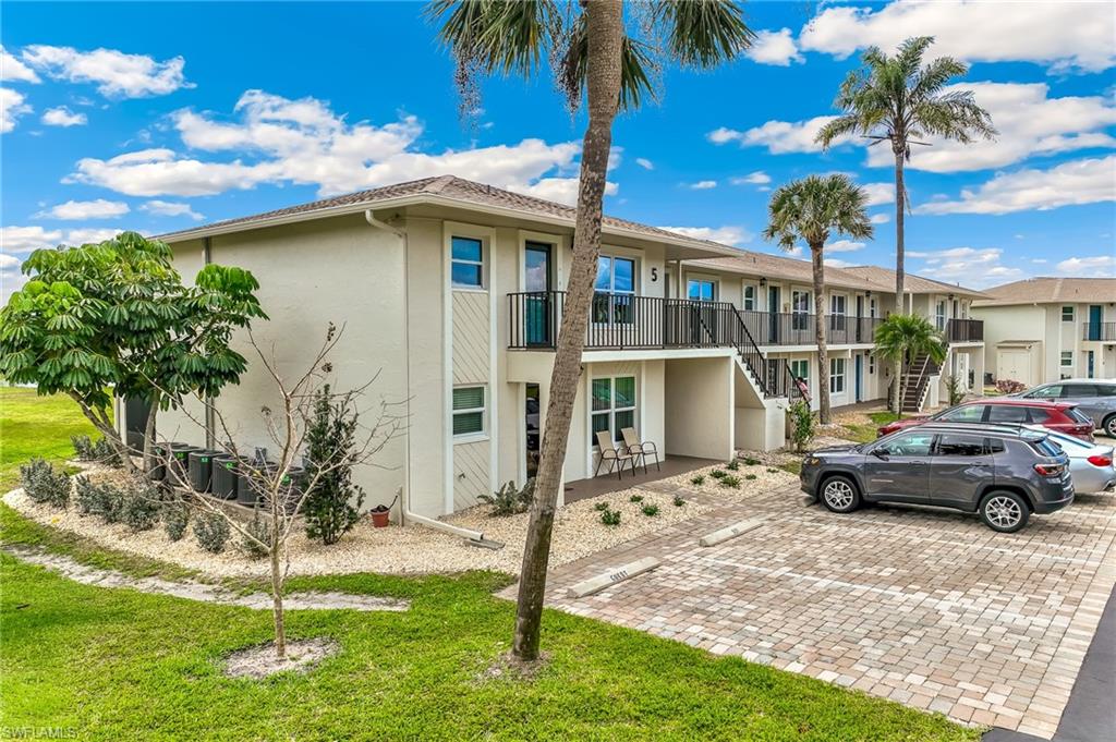 DAVIS LAKE CONDO - Residential