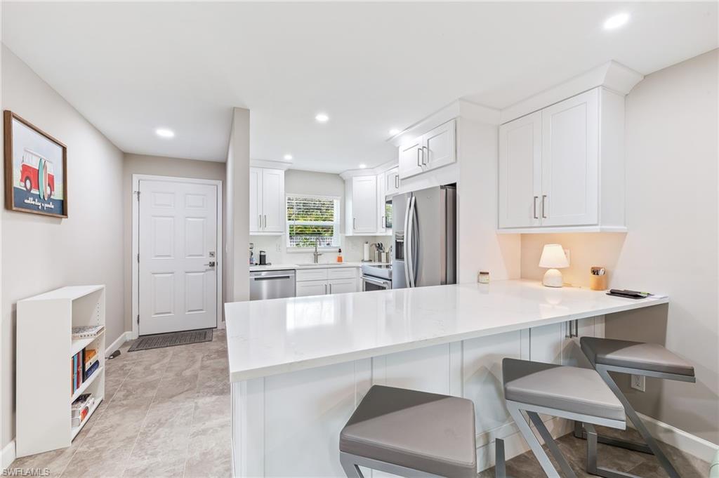 DAVIS LAKE CONDO - Residential