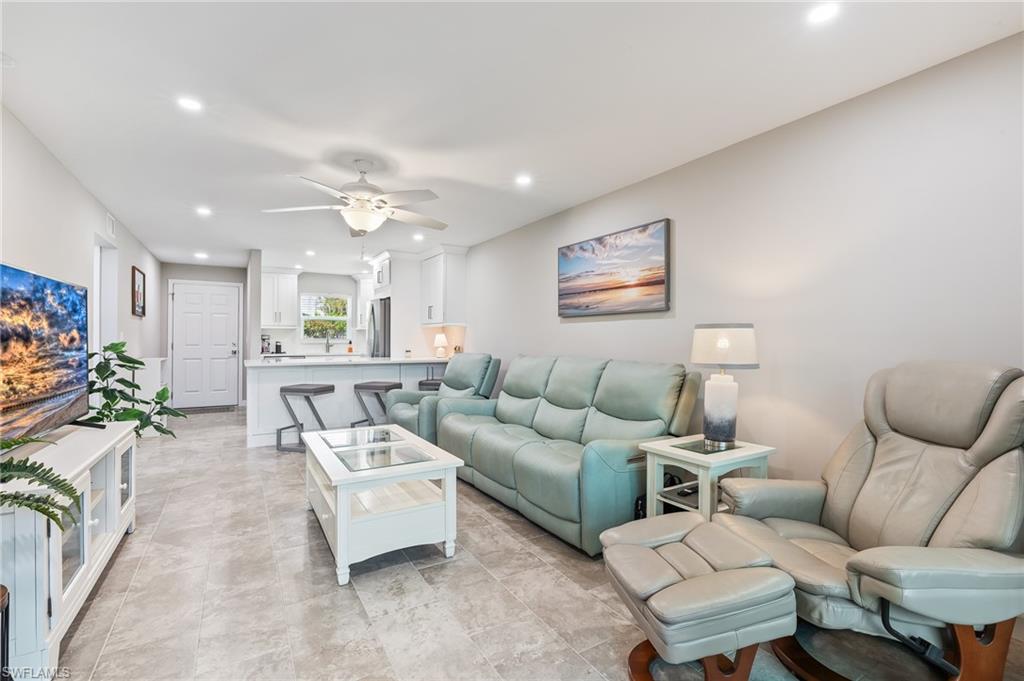 DAVIS LAKE CONDO - Residential