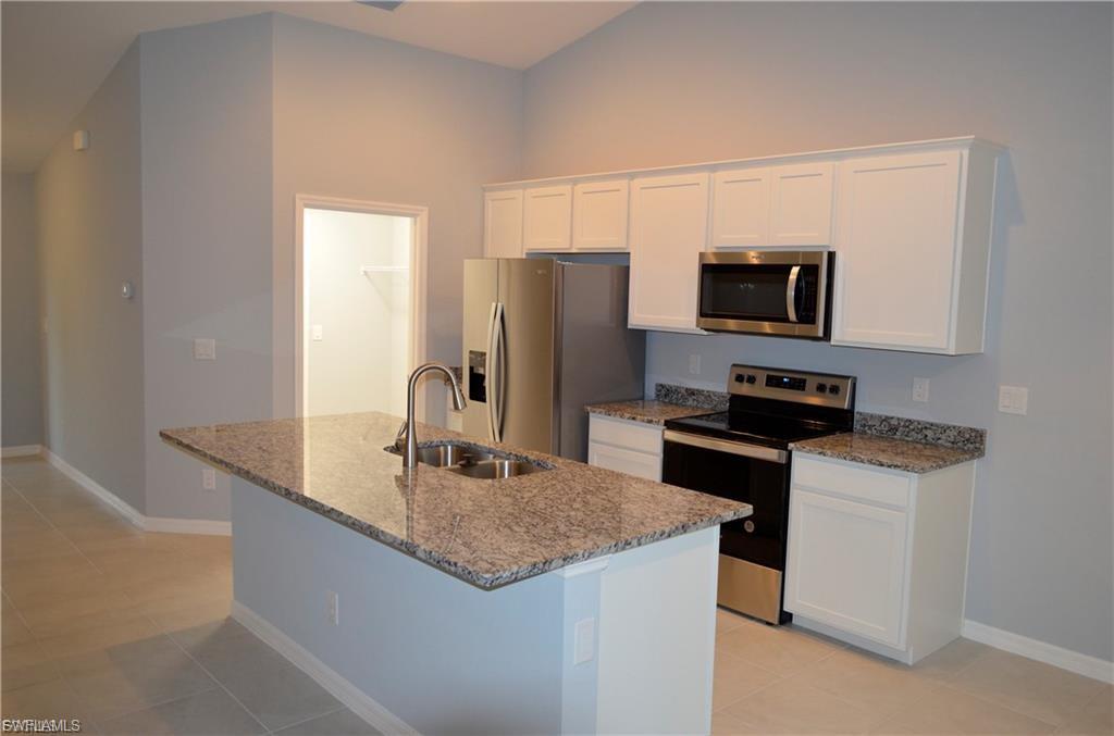 CAPE CORAL - Residential Lease