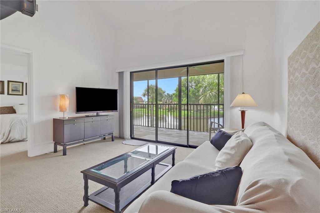 ADMIRALTY YACHT & RACQUET CLUB - Residential