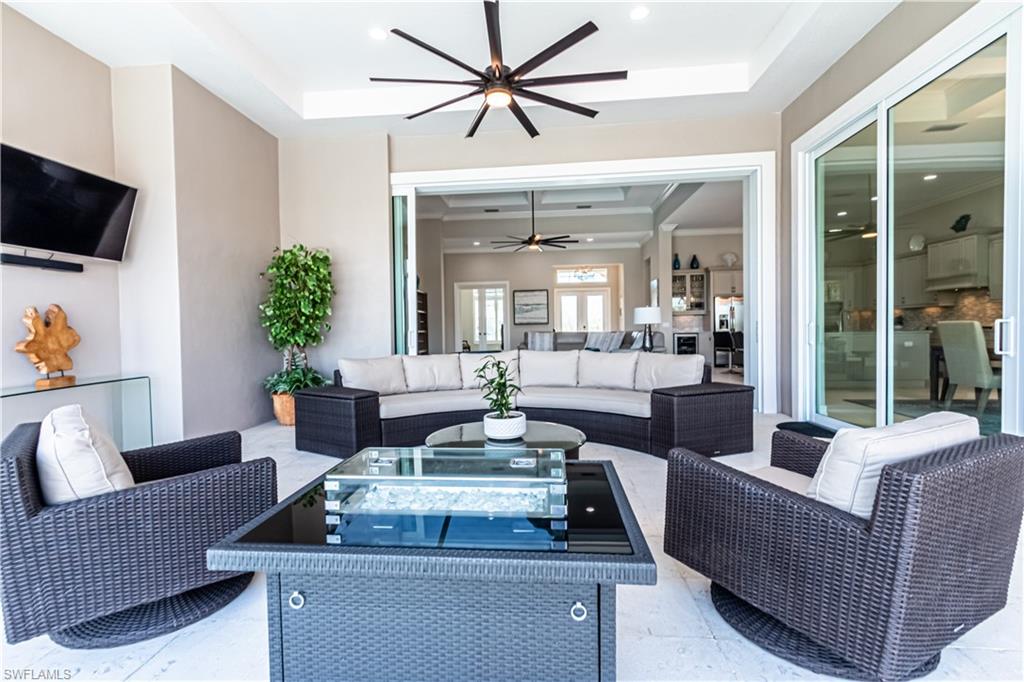 ISLES OF COLLIER PRESERVE - Residential