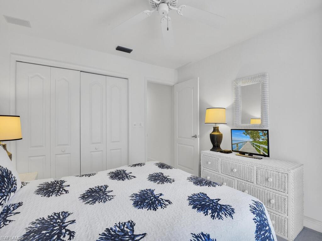 MARCO BEACH - Residential