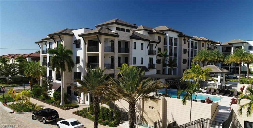 QUATTRO AT NAPLES SQUARE - Residential