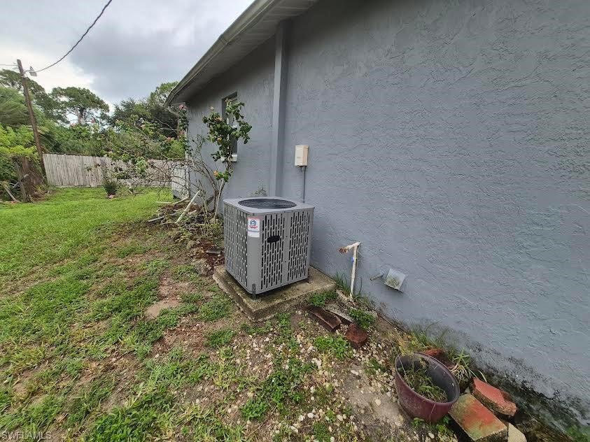 LEHIGH ACRES - Residential