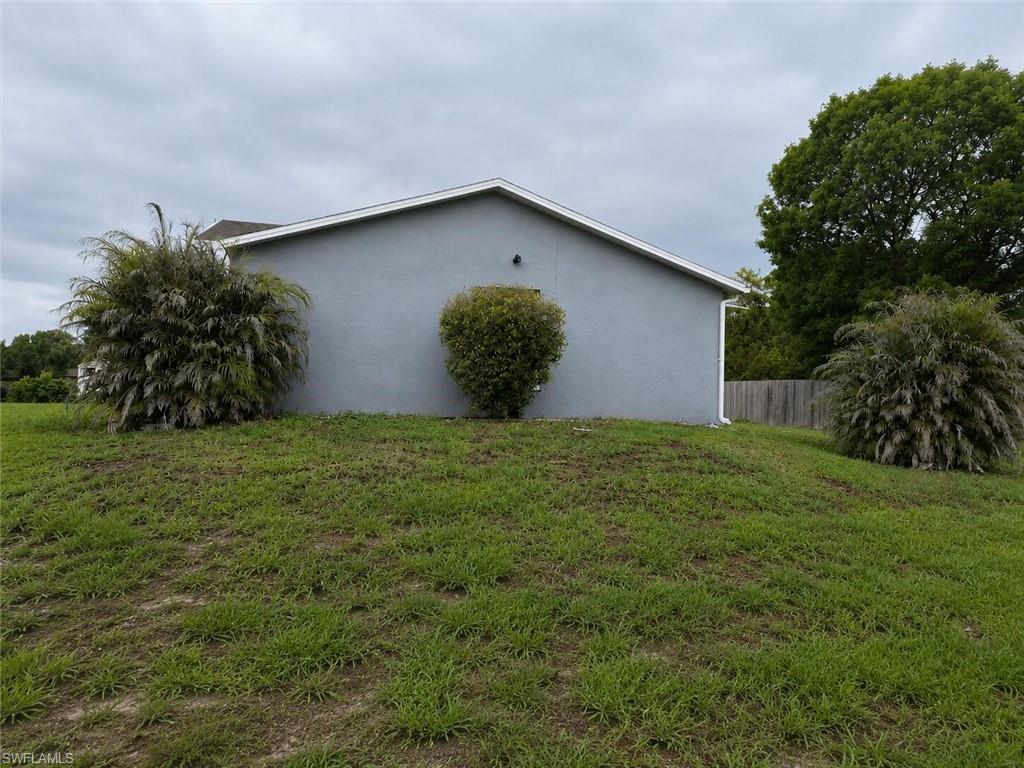 LEHIGH ACRES - Residential
