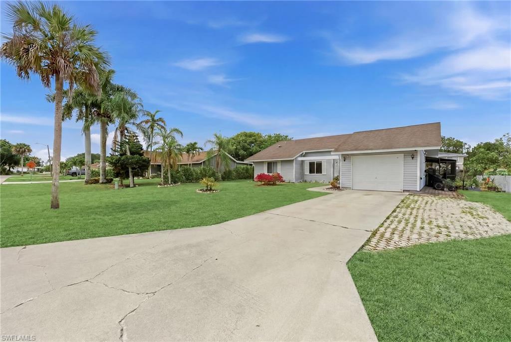 SANDY HOLLOW - Residential