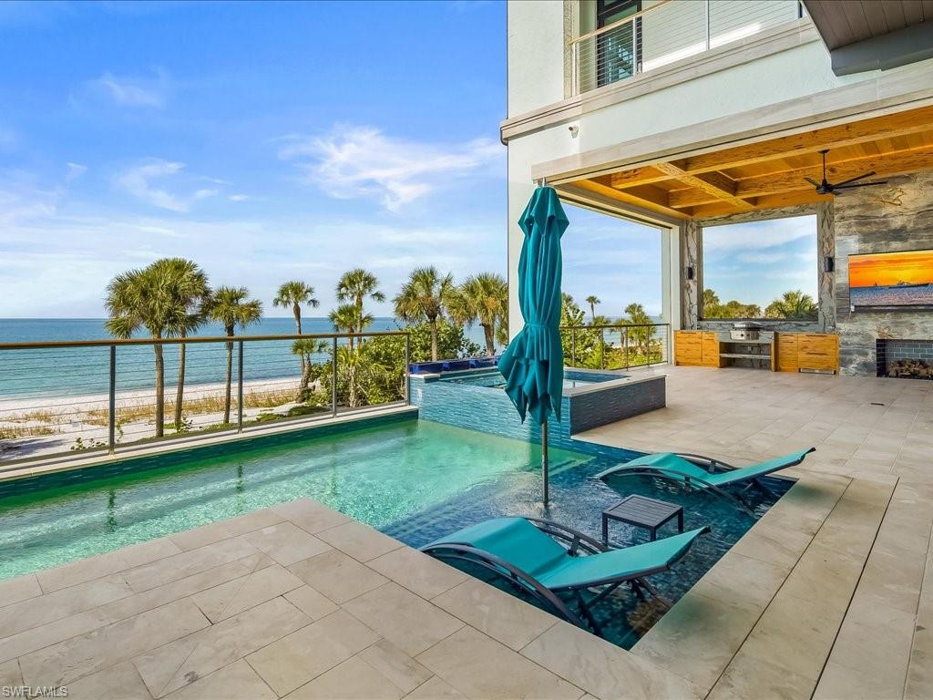 STRAND AT BAY COLONY - Residential