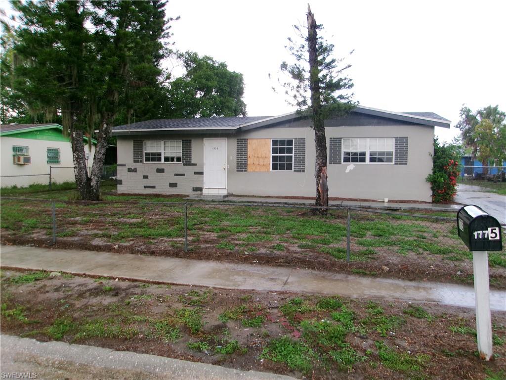 SABAL PALM GARDENS - Residential