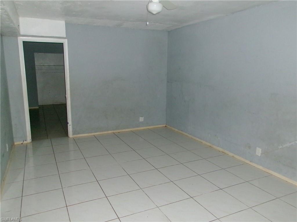 SABAL PALM GARDENS - Residential
