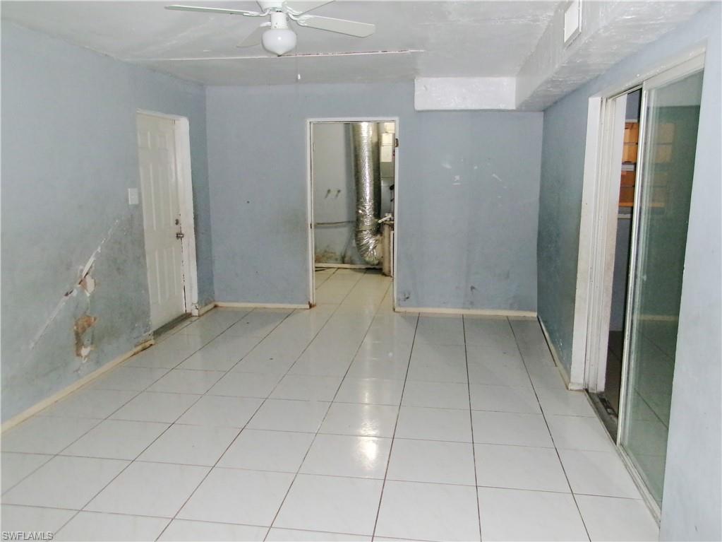 SABAL PALM GARDENS - Residential
