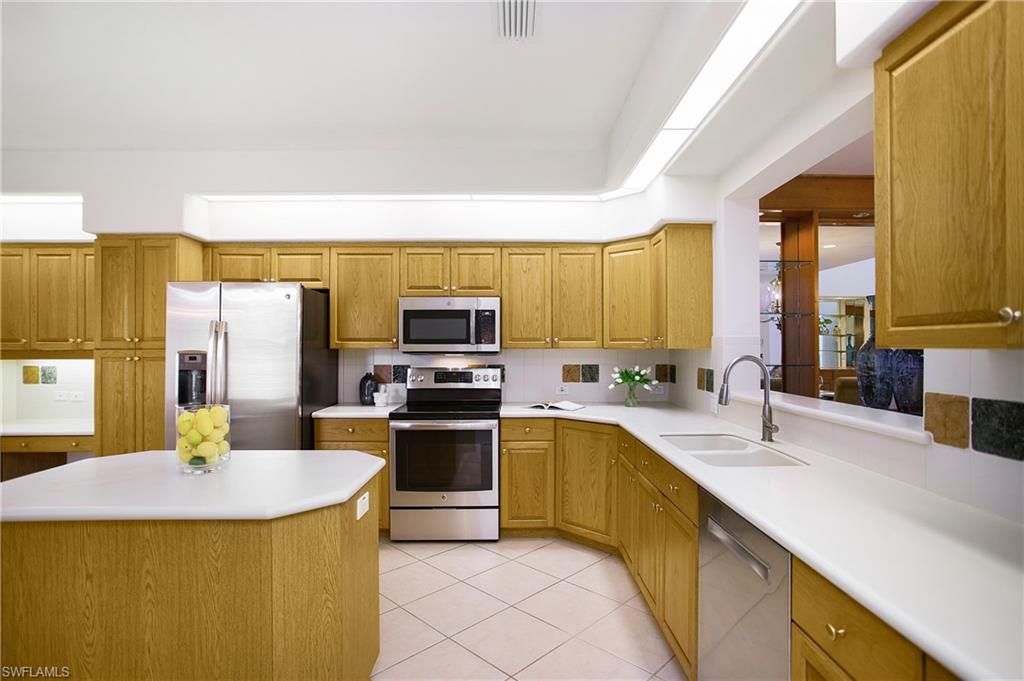 ANA'S PLACE - Residential