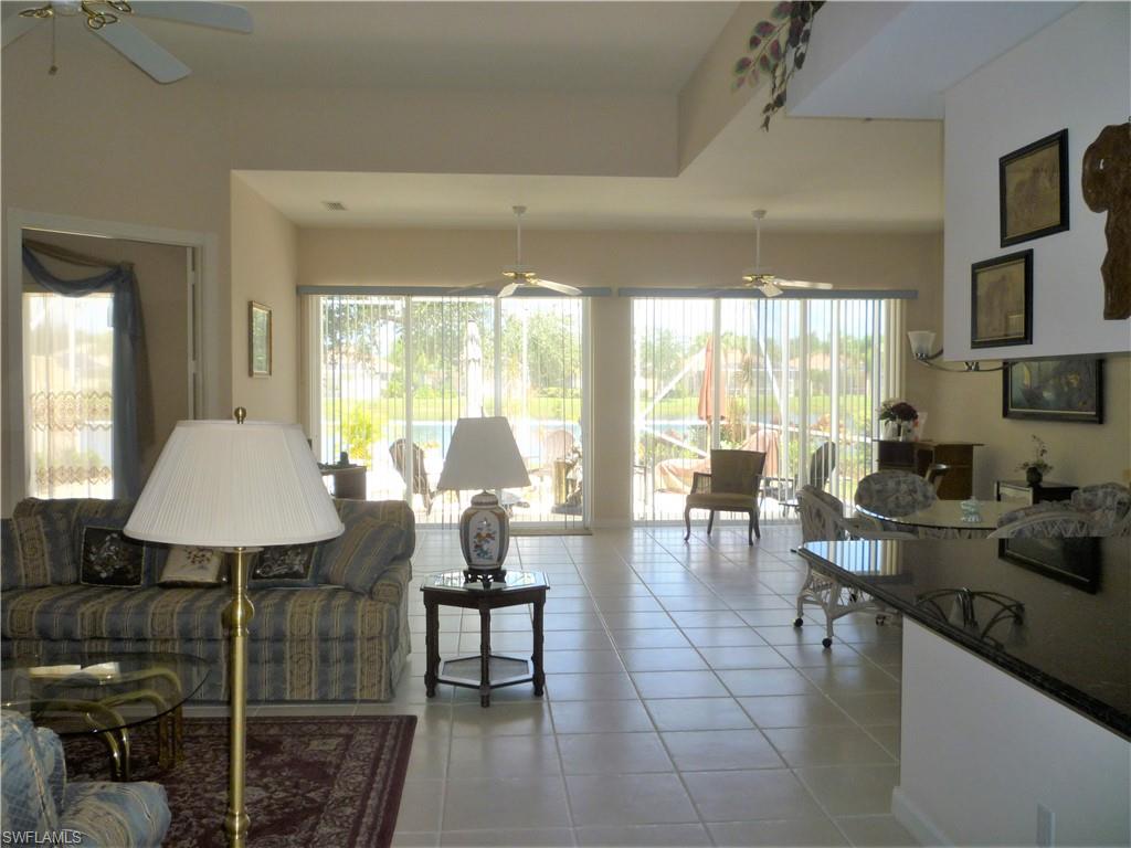 ISLAND WALK - Residential