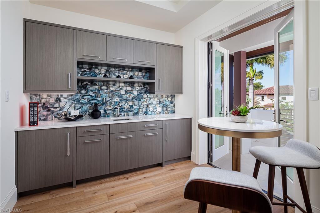 OLDE NAPLES - Residential