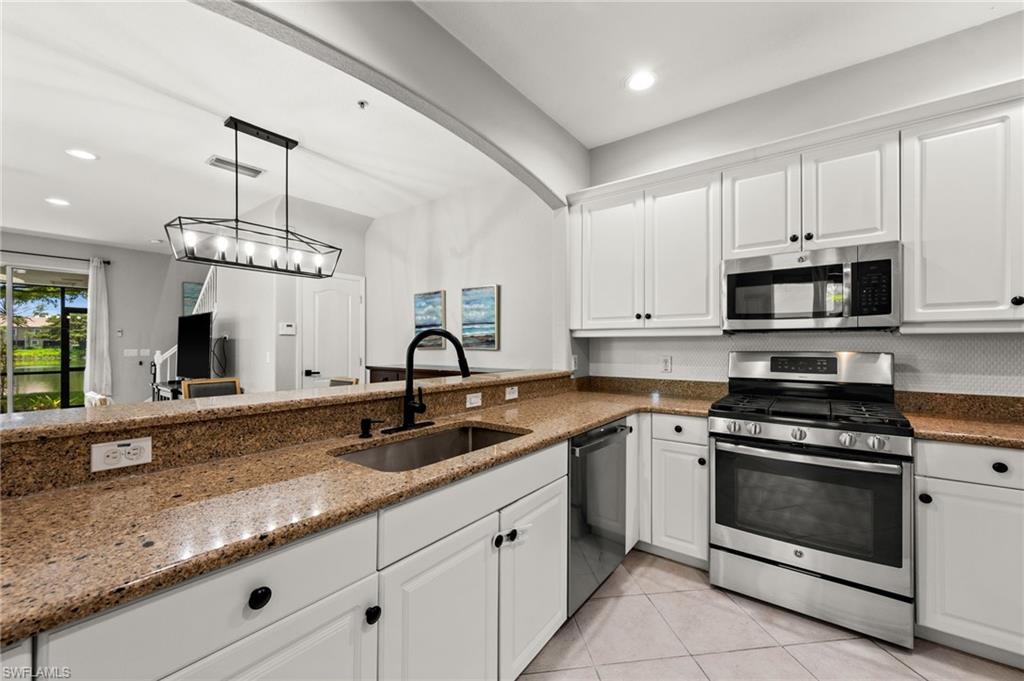 COTTONWOOD BEND - Residential