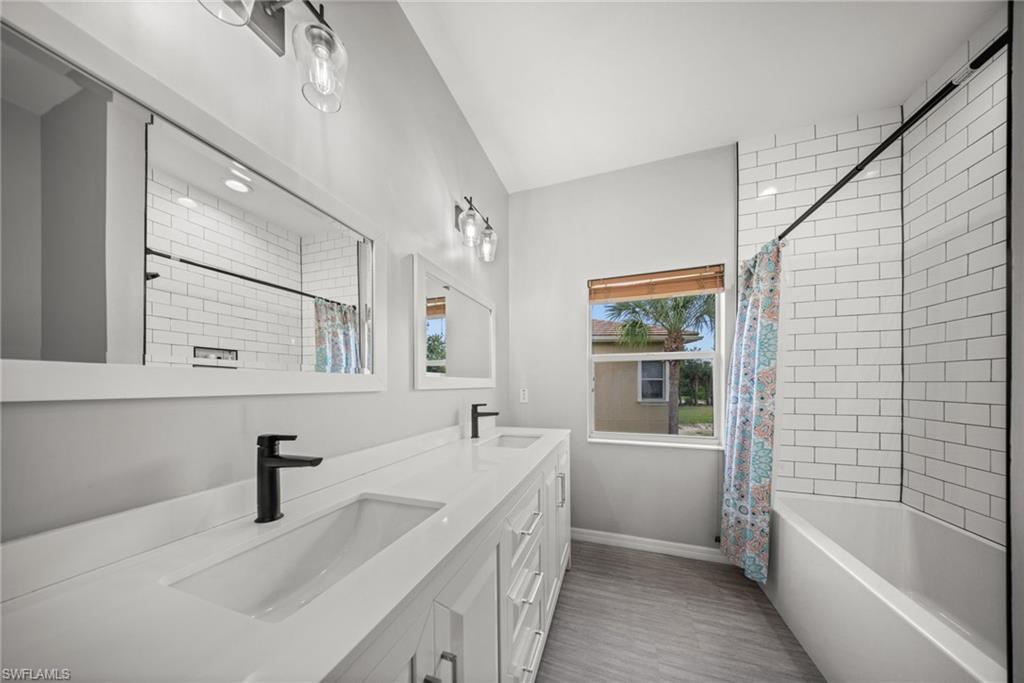 COTTONWOOD BEND - Residential