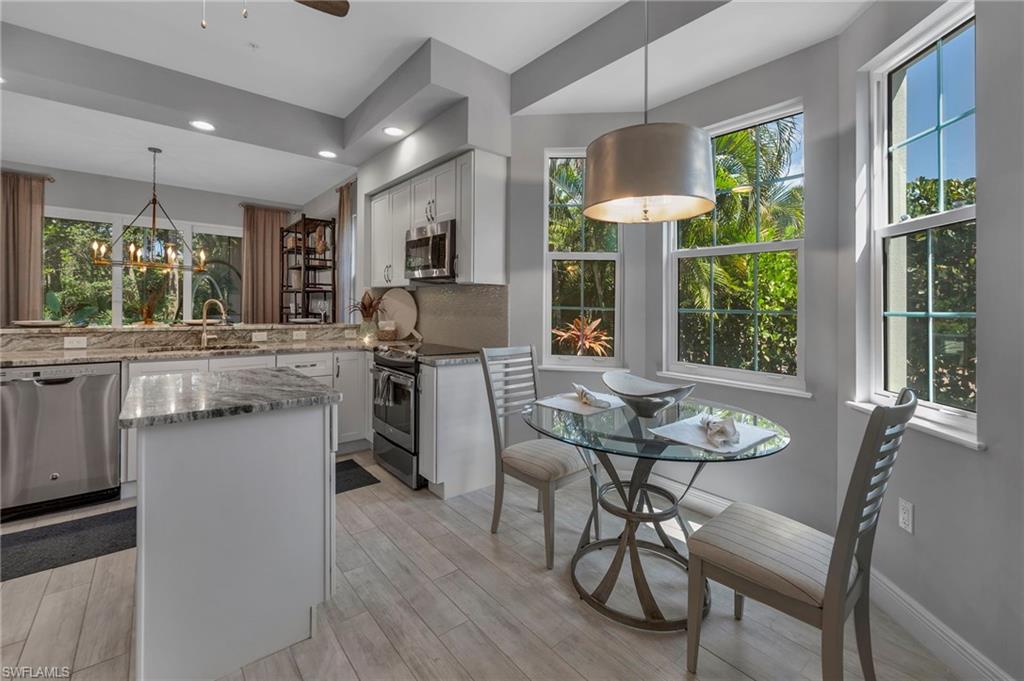 VISTA POINTE - Residential