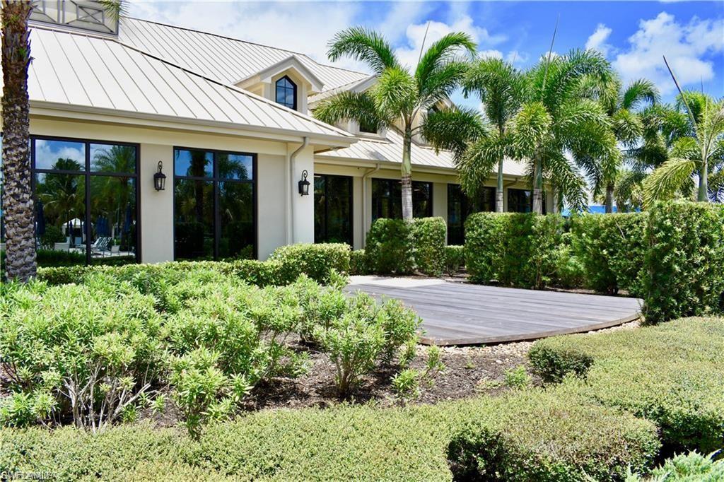 WINDING CYPRESS - Residential