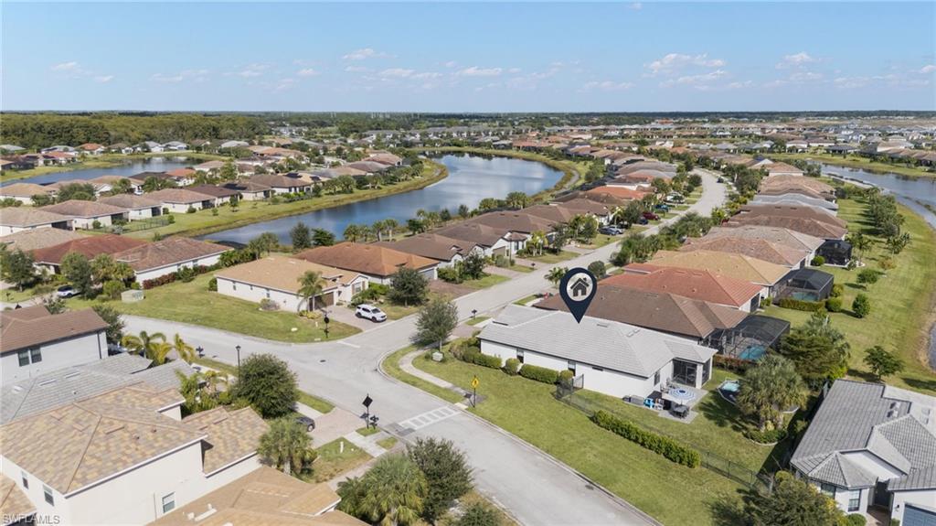 HAMPTON LAKES - Residential