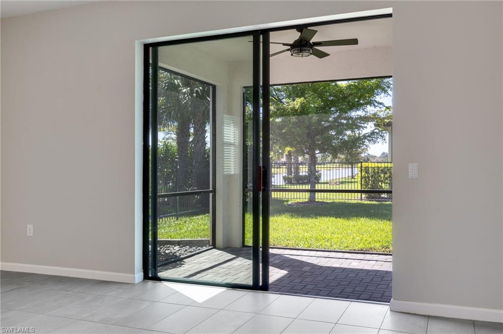HAMPTON LAKES - Residential