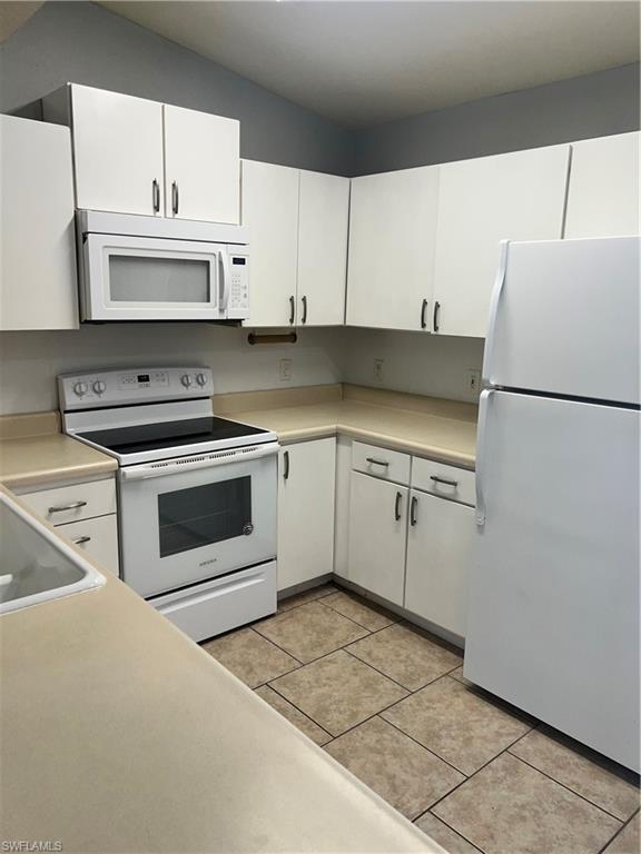 KEY ROYAL CONDOMINIUMS - Residential Lease