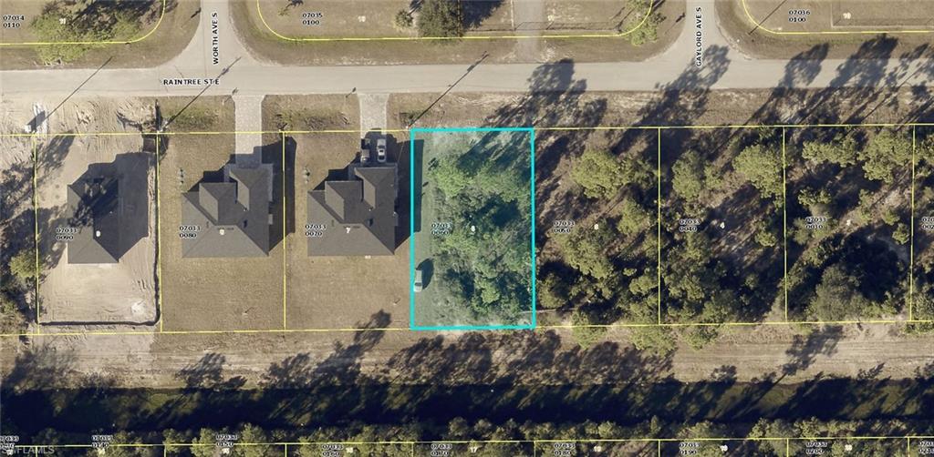 A VACANT LOT IN LEHIGH ACRES IN LEE COUNTY!!!