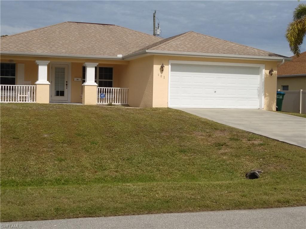 CAPE CORAL - Residential
