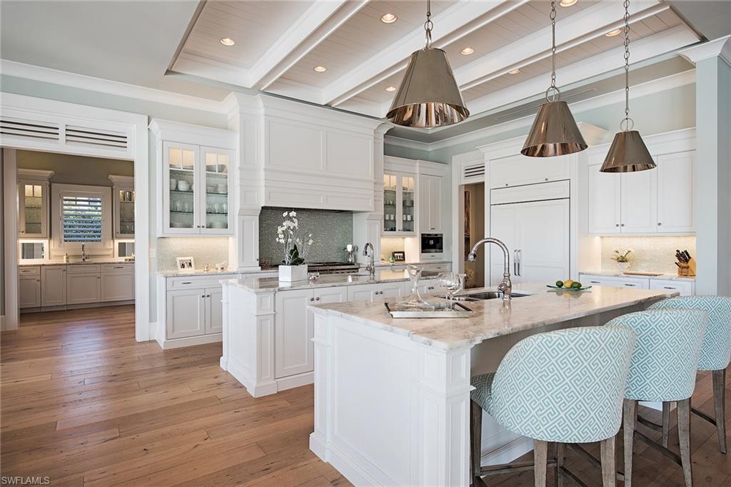 PARK SHORE - Residential