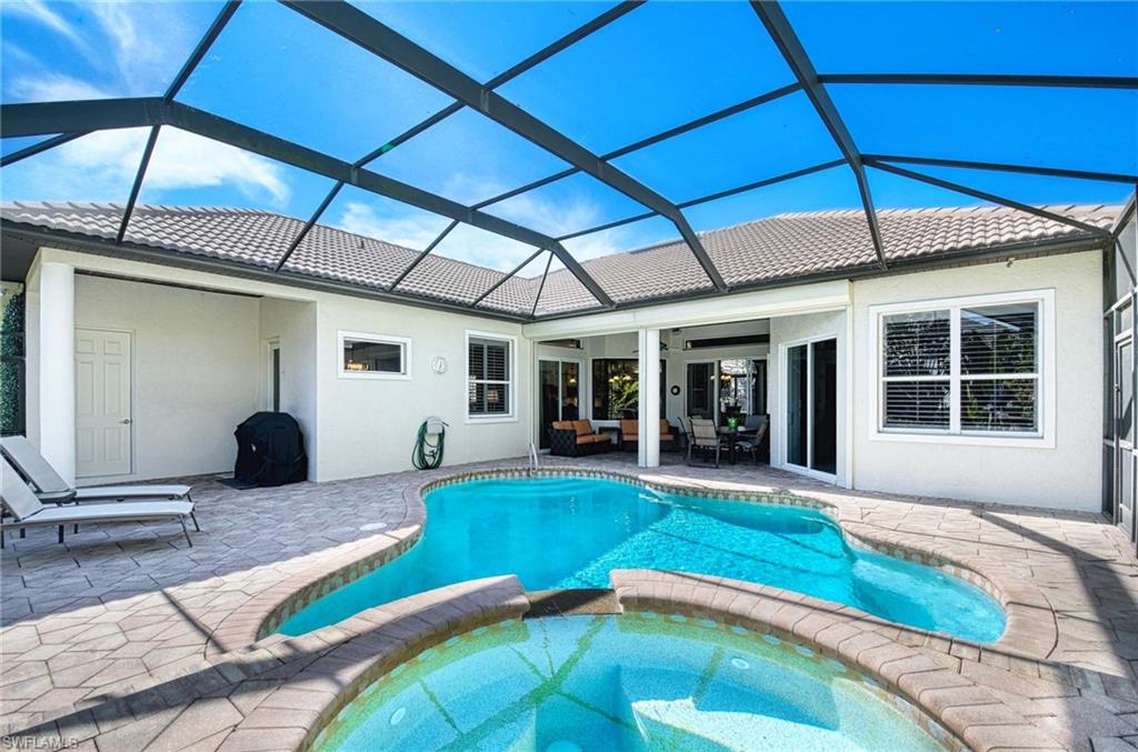 MOORINGS - Residential
