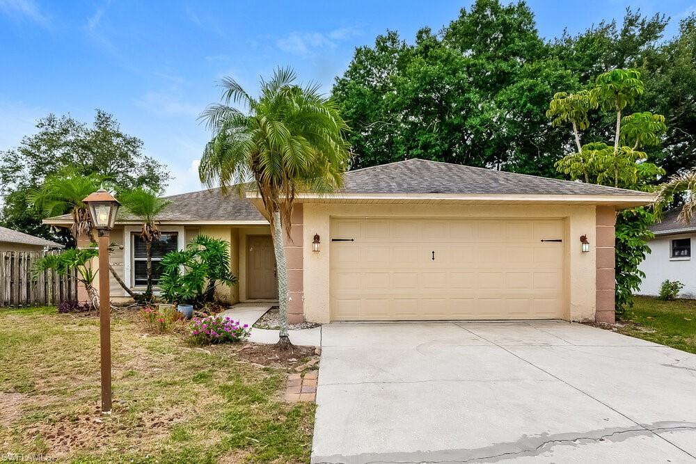 Interested in this home? You clearly have exceptional taste. This charming 3-bedroom, 2.0-bathroom home is not only pet-friendly, but also equipped with smart home features to make everyday life more convenient and connected. Homes like this don’t stay on the market for long—don’t miss your chance to make it yours. Apply today!