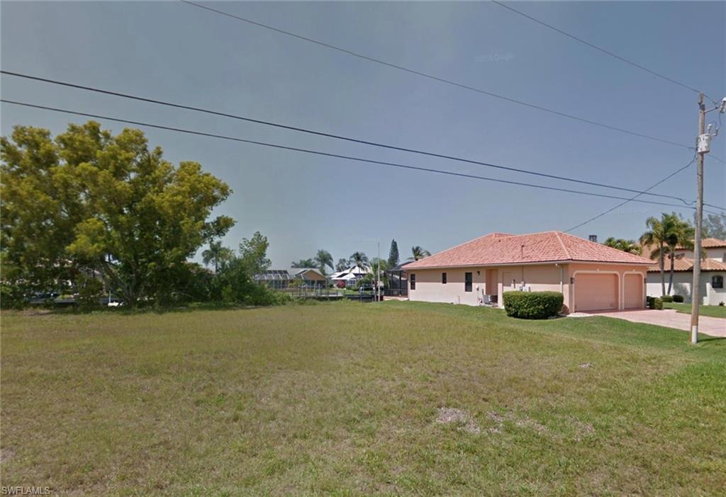 CAPE CORAL - Land
