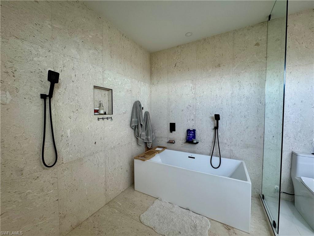 MARCO BEACH - Residential