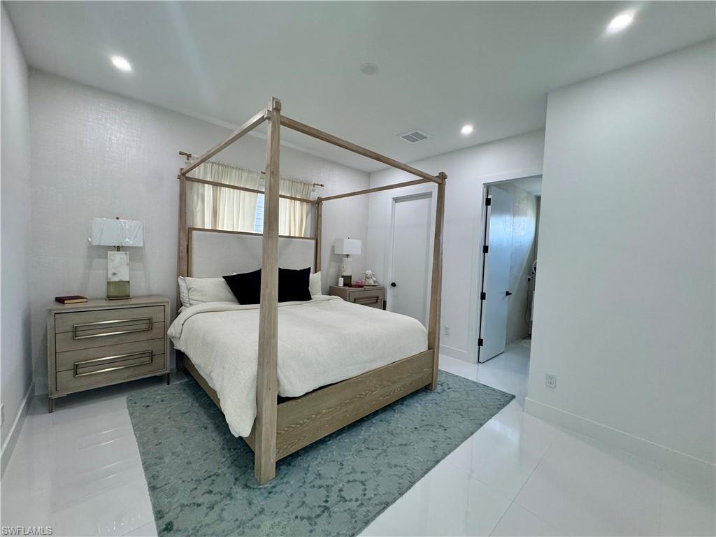 MARCO BEACH - Residential