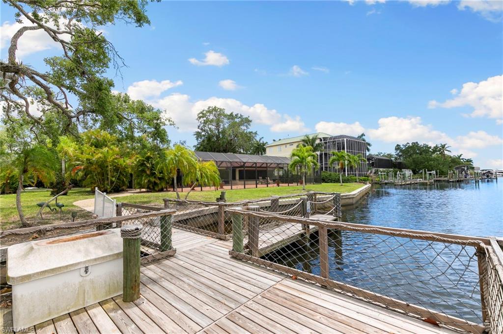 IMPERIAL SHORES - Residential