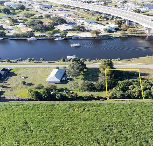 Affordable Intracoastal - Riverfront Home-Site, Deep Water Access to Lake Okeechobee, The Gulf, and the Atlantic Ocean! Only about a 2-hour drive from Miami / Ft. Lauderdale you can enjoy water-front living! (Docks are permitted with Army Corp of Engineers Approval)